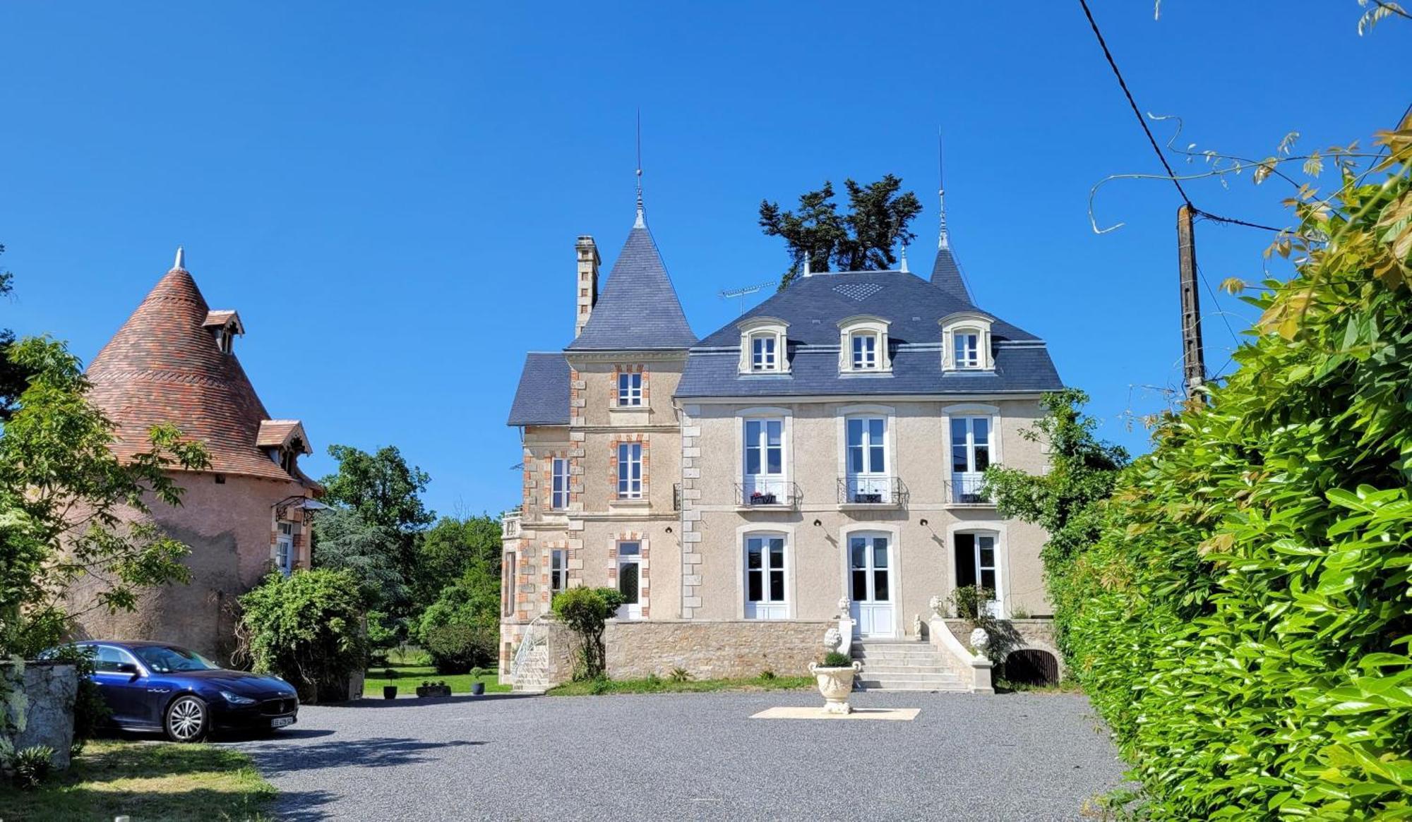 Villa Saint Pierre La Trimouille 外观 照片
